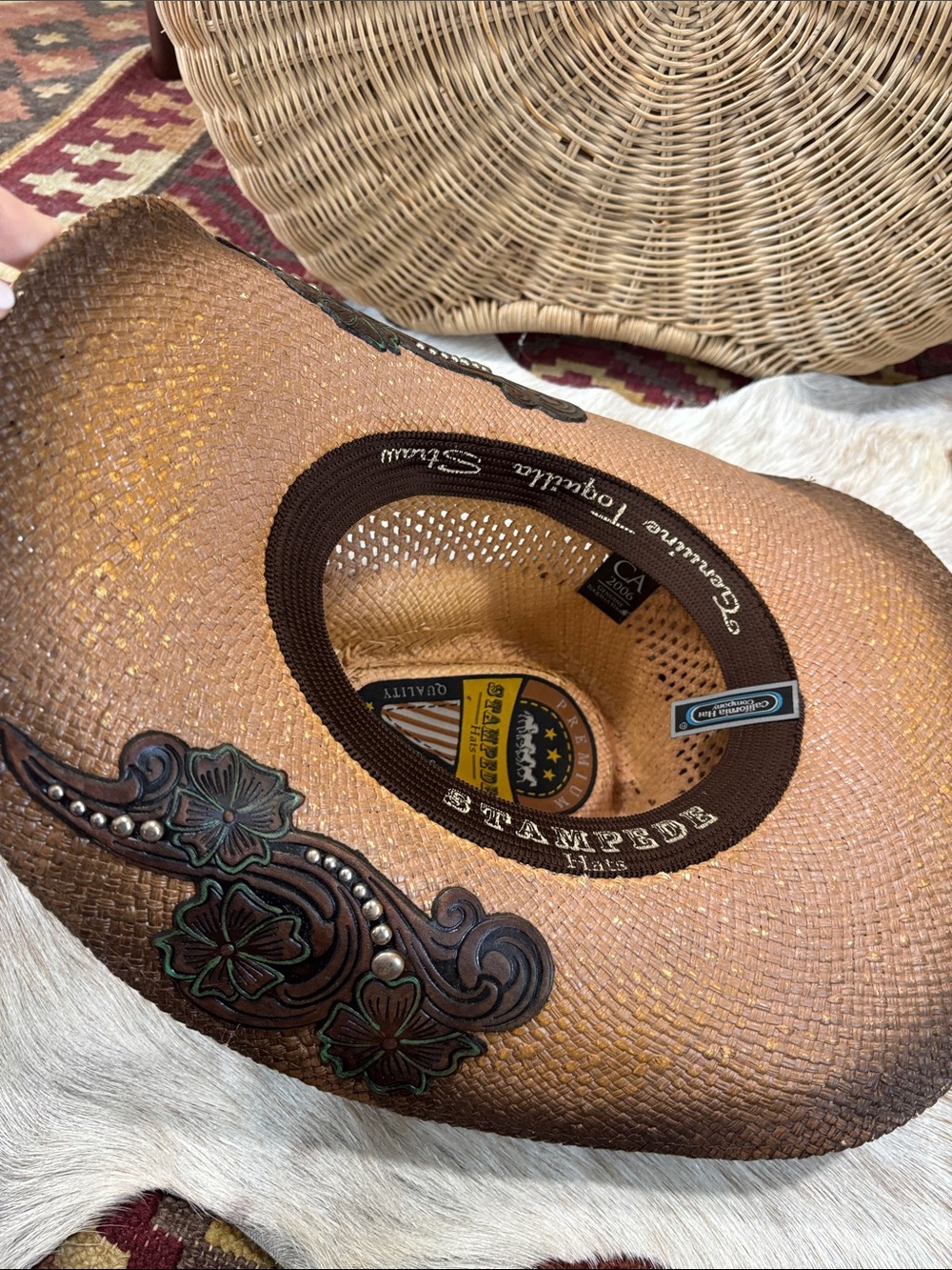 Stampede straw, cowboy hat, size small - Picture 4 of 6